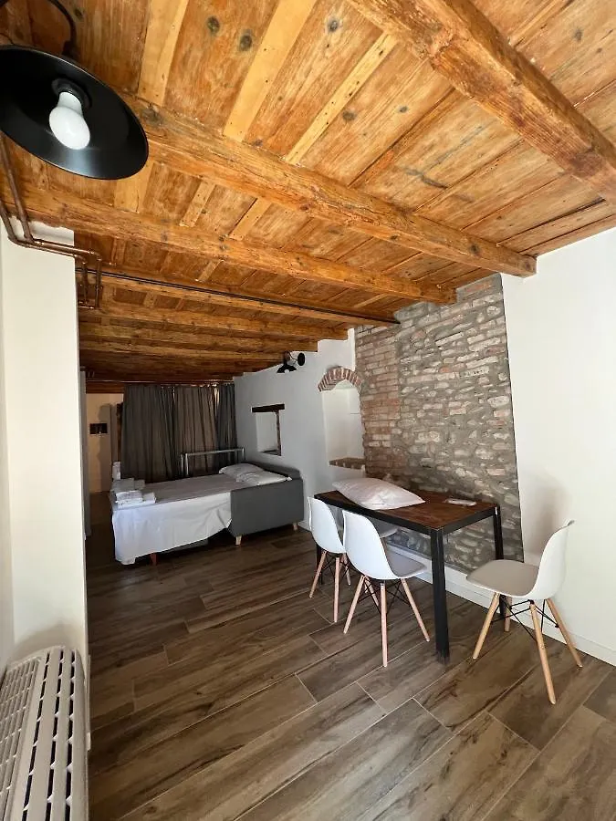Ferienwohnung Borgovivo Il Tuo Loft In Centro Citta Bergamo Apartment