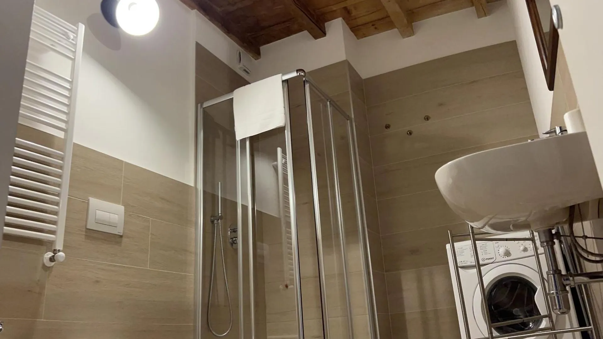 Ferienwohnung Borgovivo Il Tuo Loft In Centro Citta Bergamo Italien