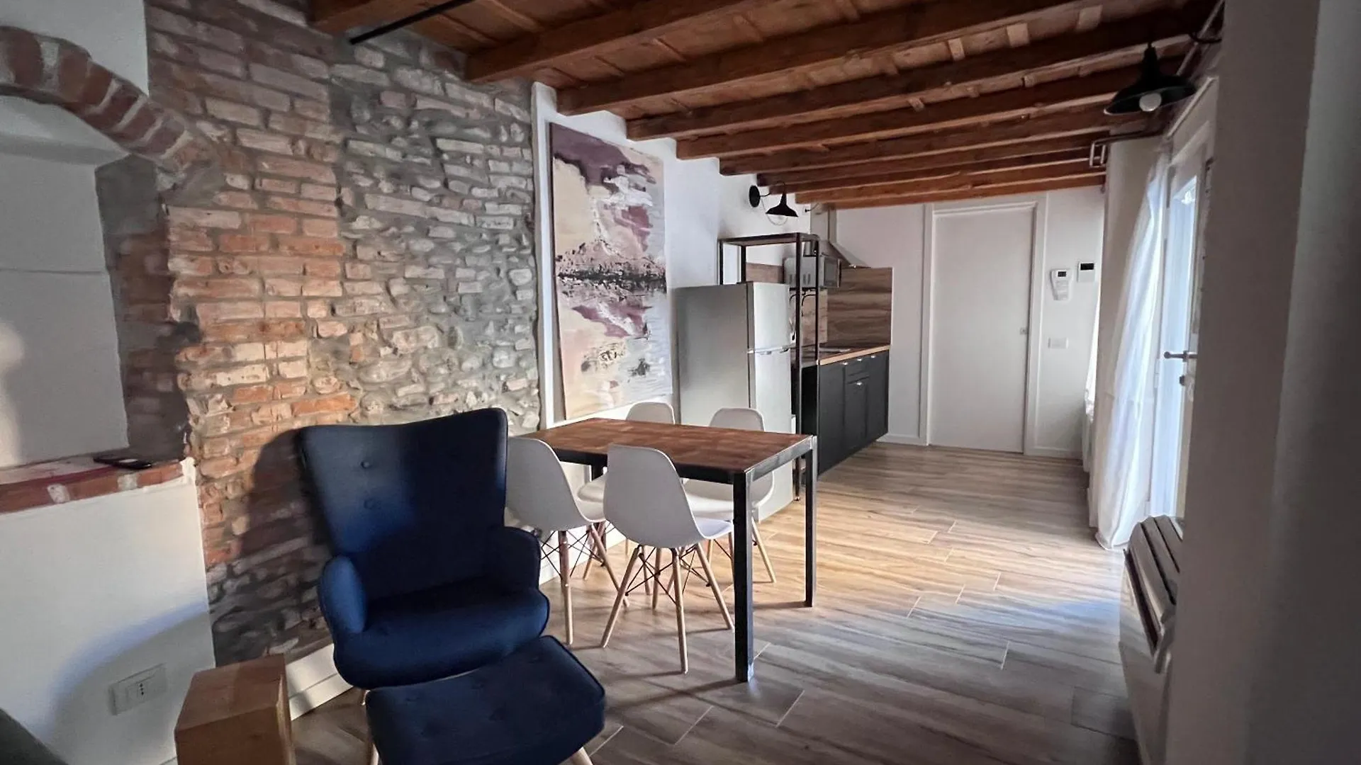 Ferienwohnung Borgovivo Il Tuo Loft In Centro Citta Bergamo